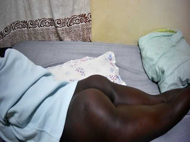 ebony-tasha1 live webcam show