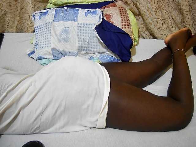 ebony-tasha1 live cam preview