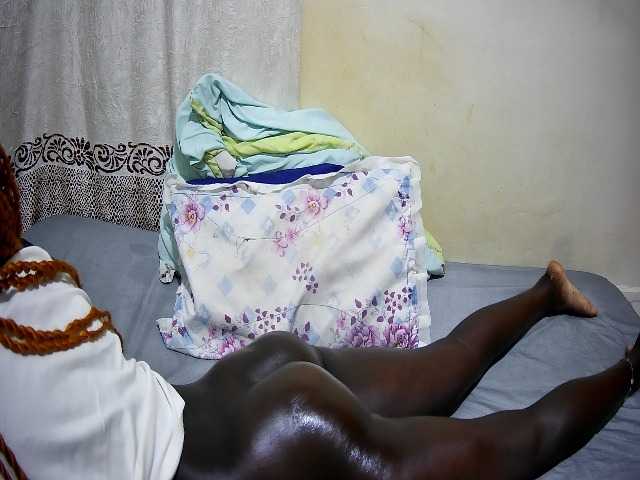 ebony-tasha1 live cam on BongaCams