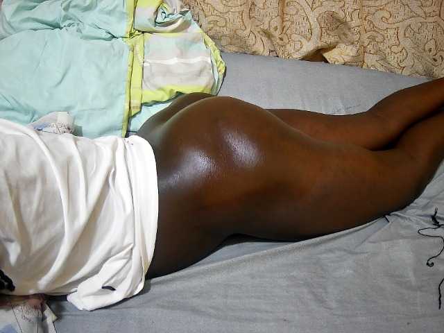 ebony-tasha1 live cam on BongaCams