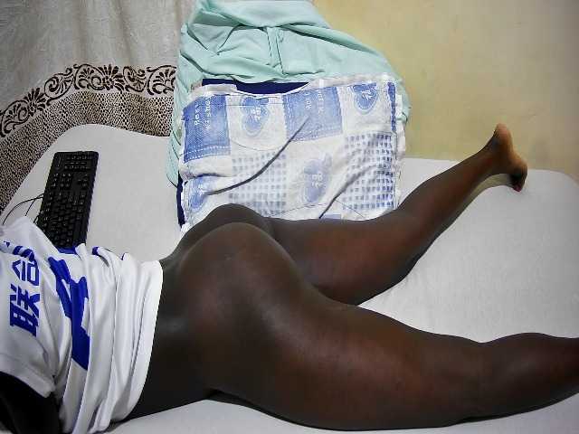 ebony-tasha1 live cam on BongaCams