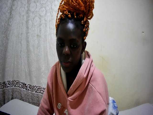 ebony-tasha1 live cam on BongaCams