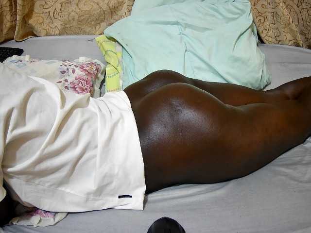 ebony-tasha1 live cam on BongaCams
