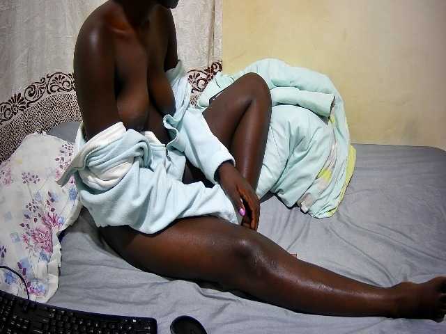 ebony-tasha1 live webcam show