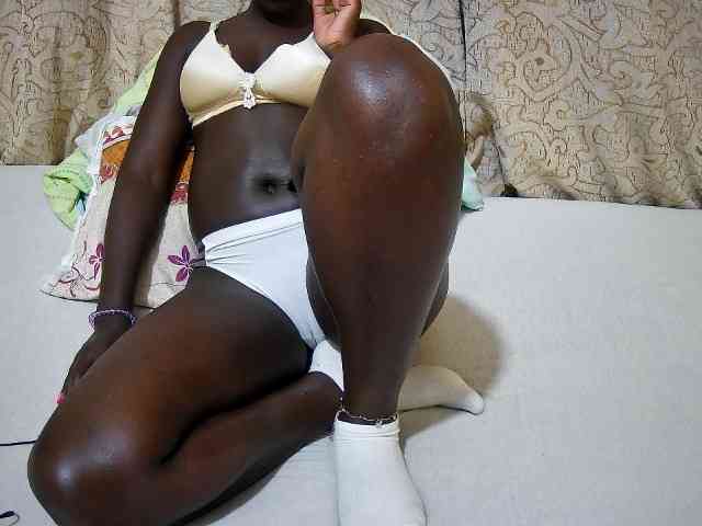 ebony-tasha1