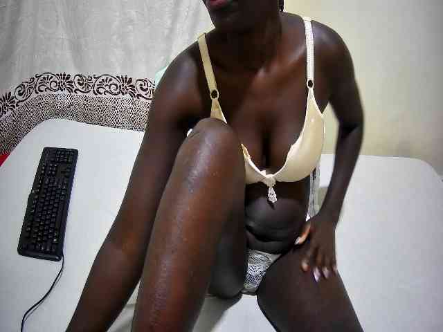 ebony-tasha1 webcam
