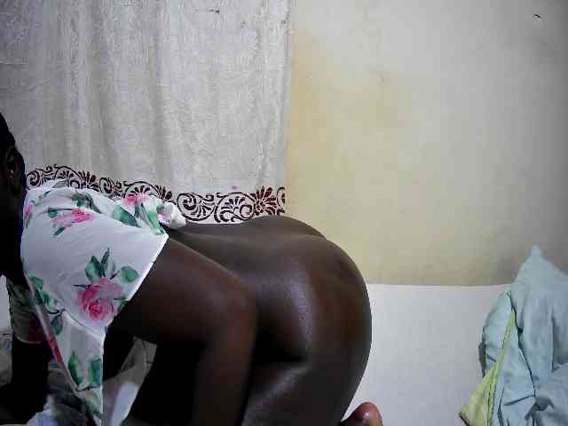 ebony-tasha1 webcam