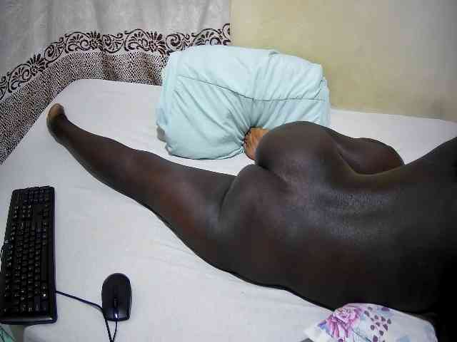 ebony-tasha1 webcam