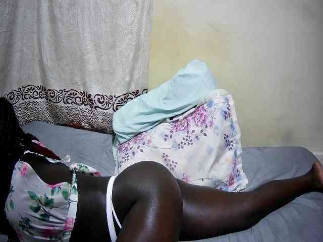 ebony-tasha1 webcam
