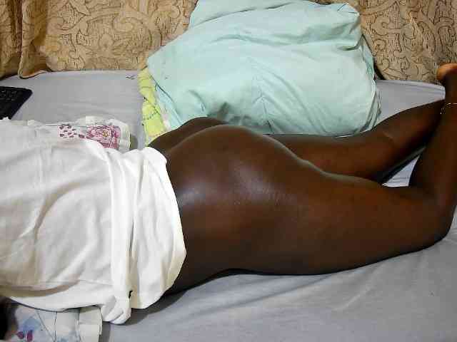 Model: ebony-tasha1