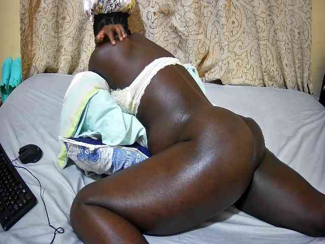 ebony-tasha1 webcam