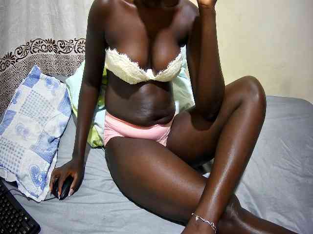 ebony-tasha1 webcam