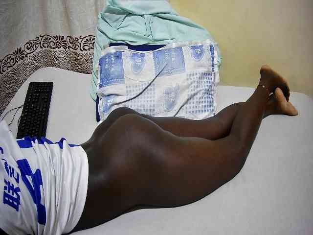 ebony-tasha1 webcam