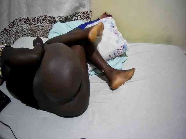 ebony-tasha1 Live Webcam on BongaCams