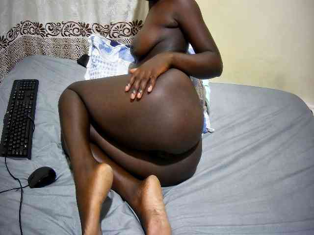ebony-tasha1 webcam