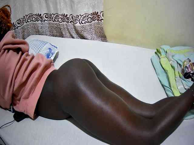 ebony-tasha1 webcam
