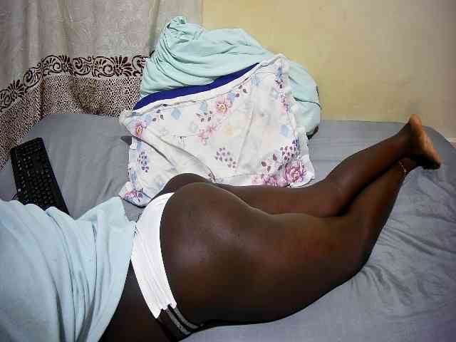 ebony-tasha1 webcam
