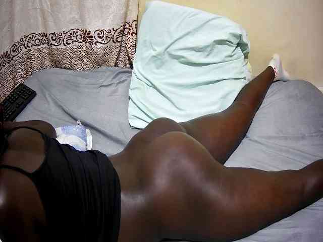 ebony-tasha1 webcam
