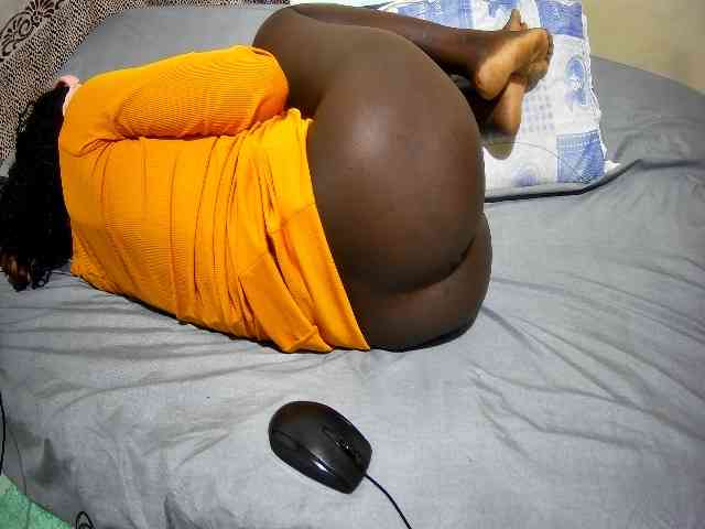 ebony-tasha1 webcam
