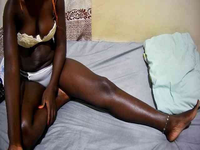 ebony-tasha1 Live Webcam on BongaCams