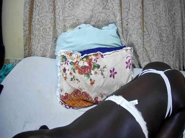 ebony-tasha1 webcam