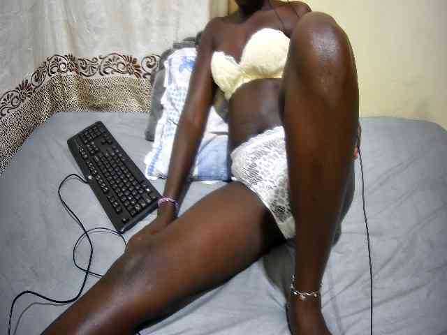 ebony-tasha1 webcam
