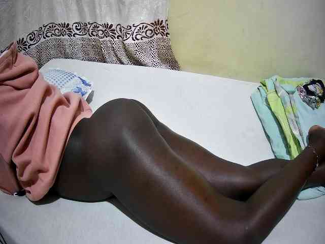 ebony-tasha1 webcam