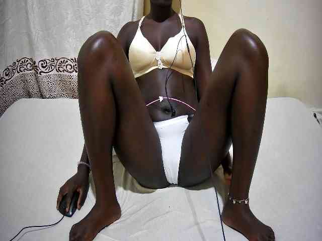 ebony-tasha1 webcam