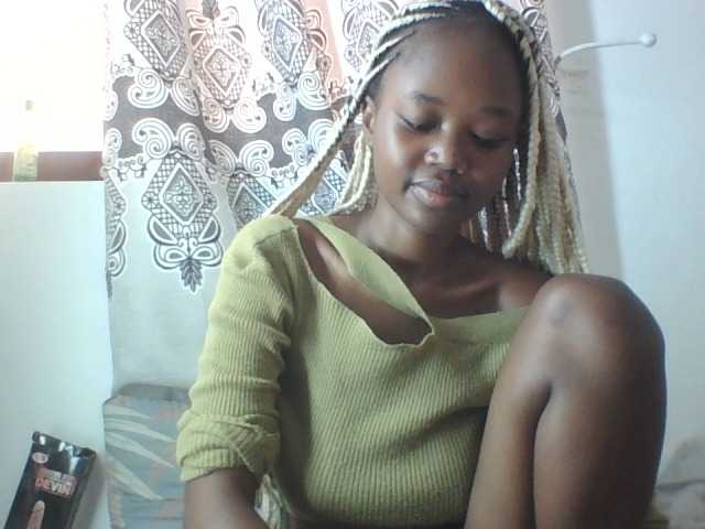 Queendons live cam on BongaCams