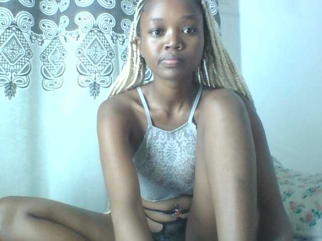 Queendons live cam on BongaCams