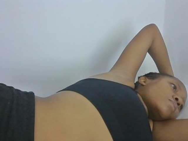 Queendons Live Cam and Statistics on UnifiedCams