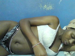 Mystiq-Ella's Live Webcam