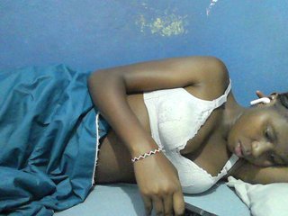 Mystiq-Ella's Live Webcam