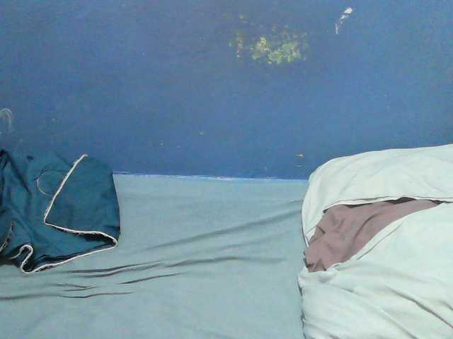 Mystiq-Ella live cam on BongaCams