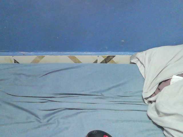 Mystiq-Ella live cam on BongaCams