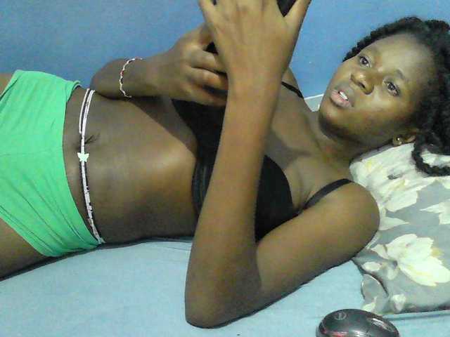 Mystiq-Ella's BongaCams show and profile