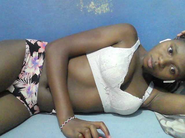 Mystiq-Ella webcam