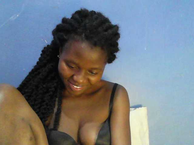 Mystiq-Ella's BongaCams show and profile