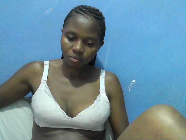 Mystiq-Ella webcam