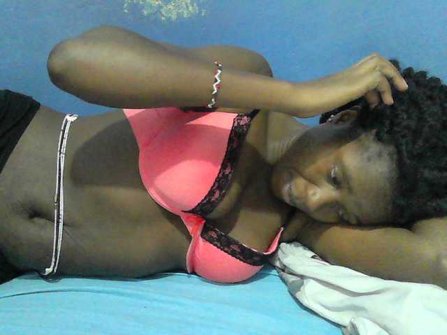 Mystiq-Ella Live Cam and Statistics on UnifiedCams