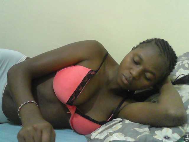 Mystiq-Ella live webcam show