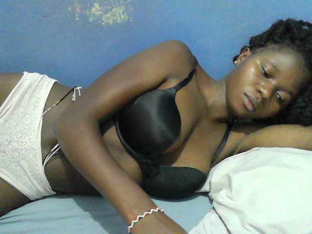 Mystiq-Ella's BongaCams show and profile