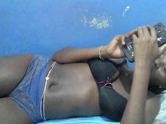 Mystiq-Ella webcam