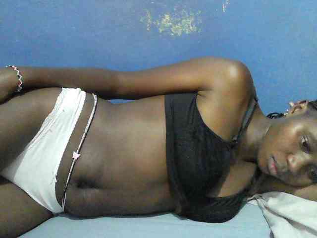 Mystiq-Ella webcam
