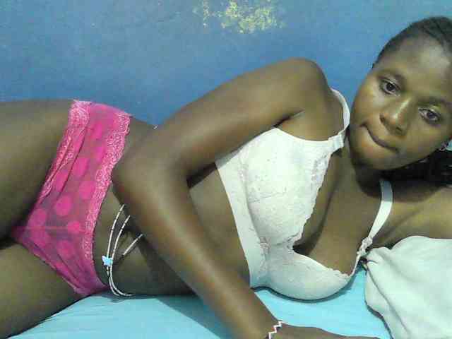 Mystiq-Ella webcam
