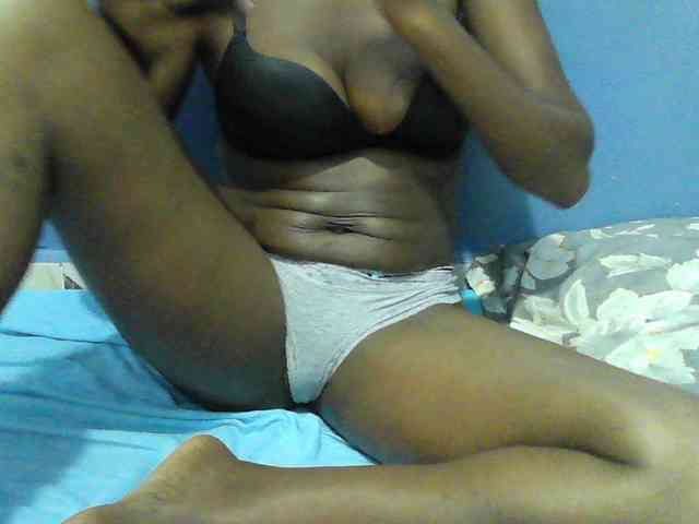 Mystiq-Ella webcam