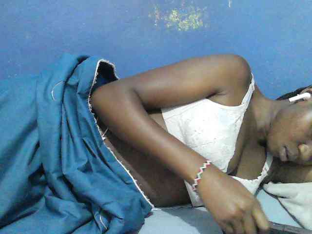 Mystiq-Ella webcam