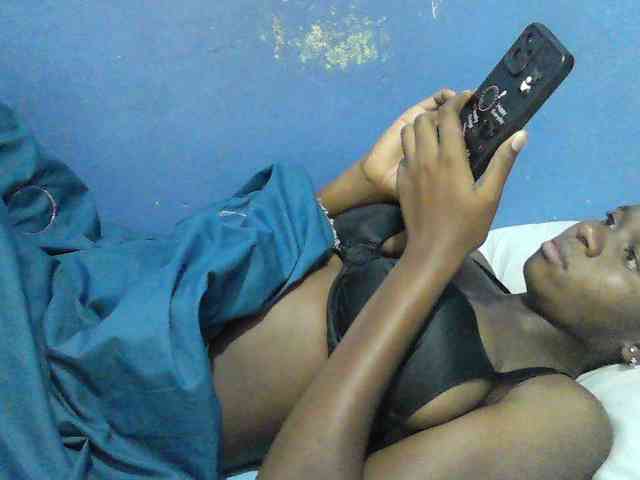 Mystiq-Ella webcam