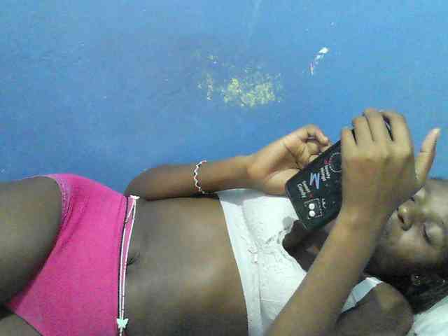 Mystiq-Ella webcam
