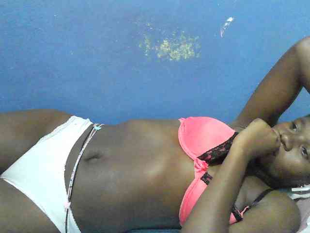Mystiq-Ella webcam